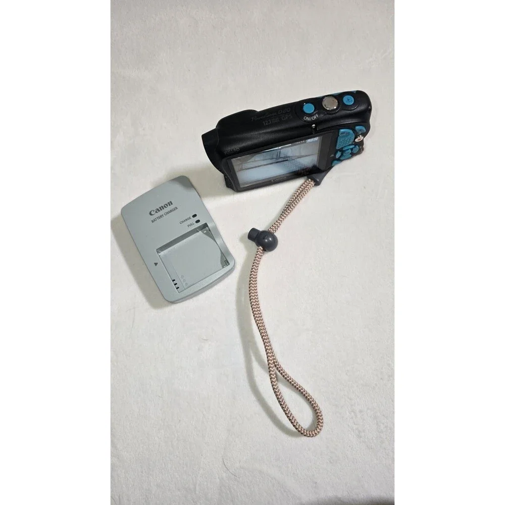 ​Canon PowerShot D20 Waterproof Digital Camera Blue - Tested & Excellent Conditi